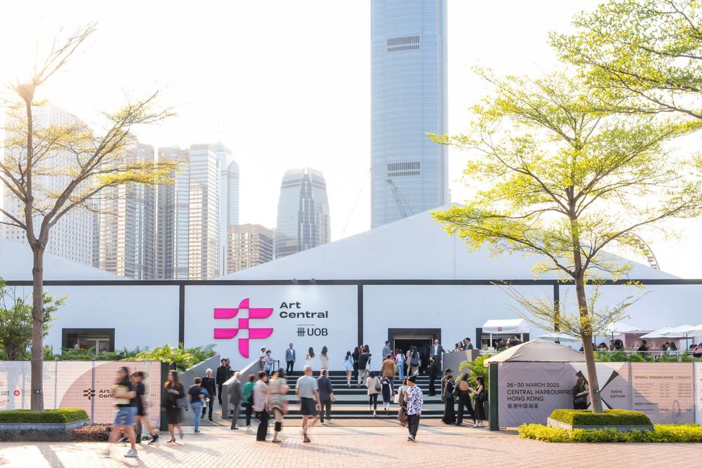 Art Central celebrates the success of its Tenth Edition welcoming over 43,000